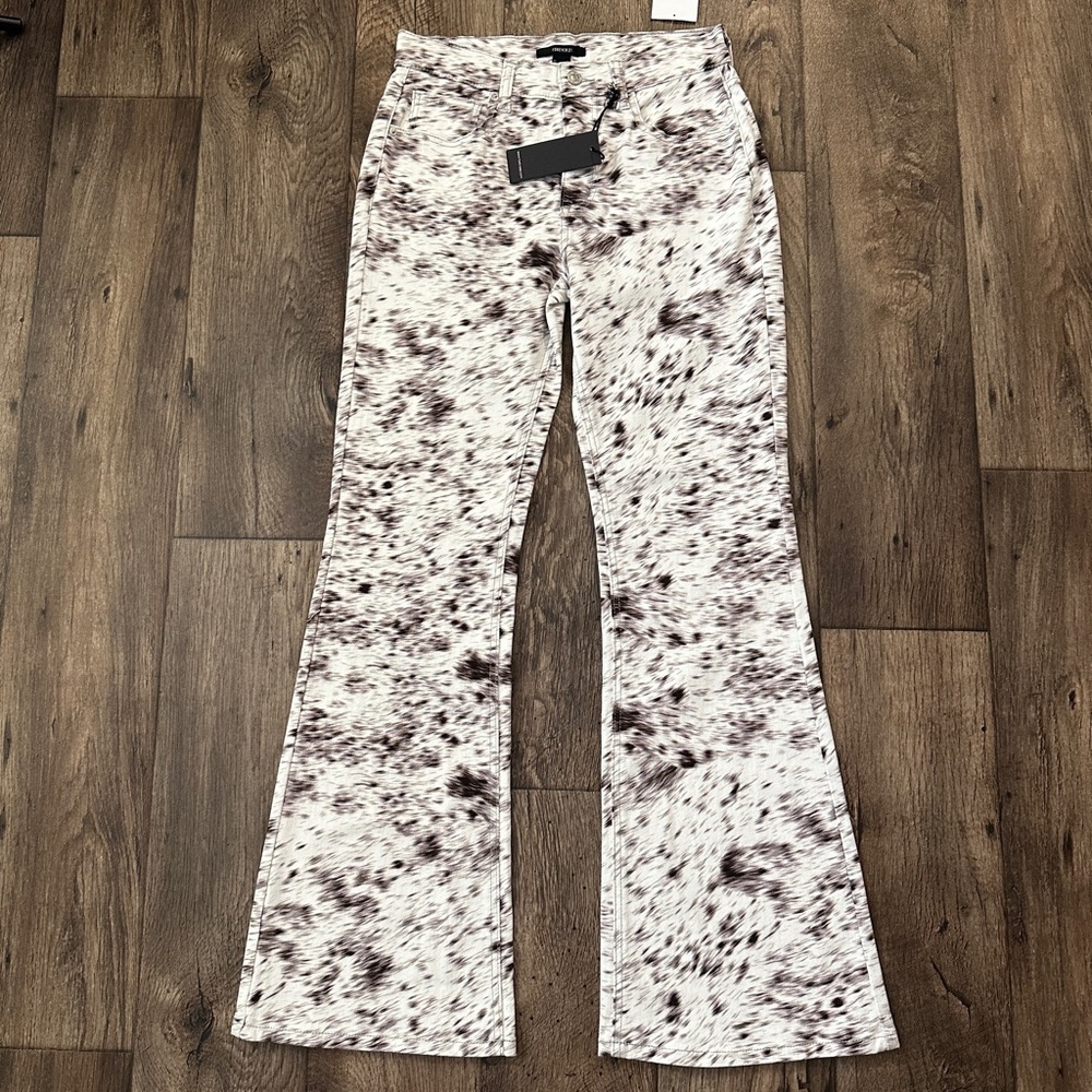 Forever 21 Animal Abstract Print Flare Leg Cotton Pants Jeans Womens Sz 27 White